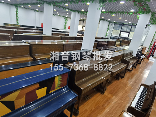 三益钢琴